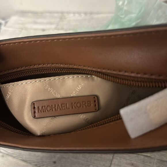 Michael Kors Jet Set Travel Metallic Messenger Bag NWT - Picture 14 of 16